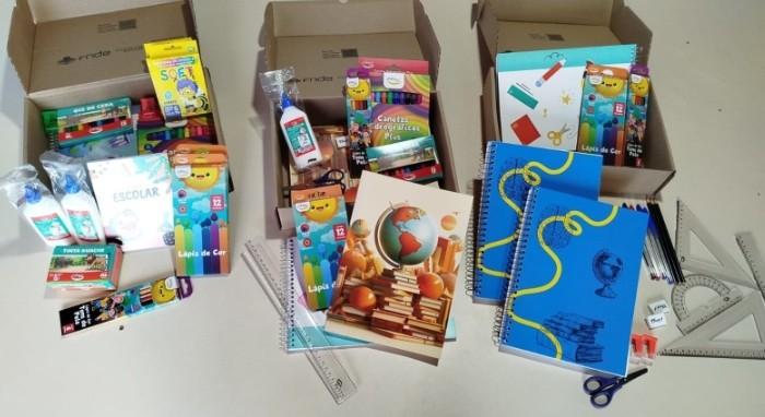 ALUNOS DA REDE MUNICIPAL RECEBERAM KITS ESCOLARES NO INÍCIO DO ANO LETIVO 