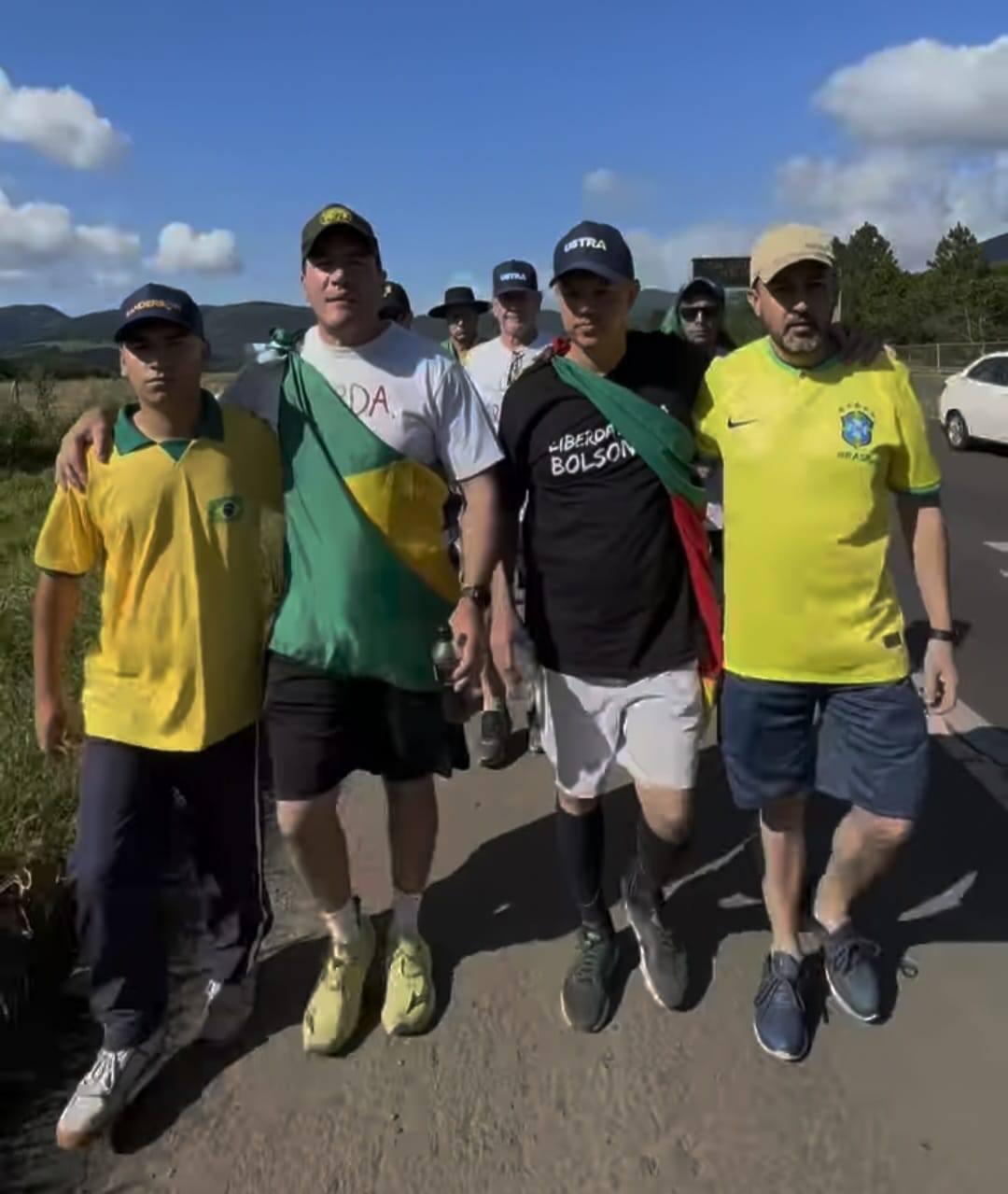 PRESIDENTE DO PL DE SÃO JOSÉ DO NORTE PARTICIPA DE CAMINHADA DE 200 QUILÔMETROS ENTRE PORTO ALEGRE E TORRES
