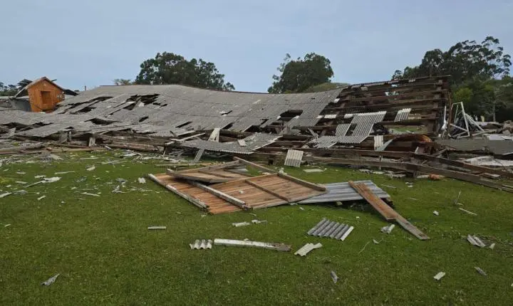 BARRANCO E SARAIVA TAMBÉM REGISTRAM ESTRAGOS APÓS PASSAGEM DO FORTE VENTOOS