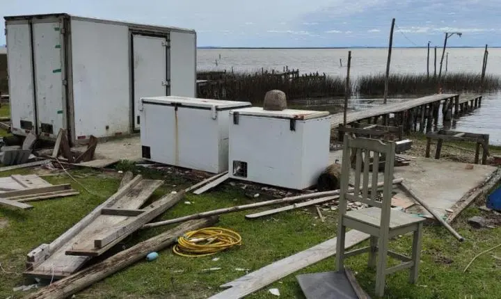 FORÇA DO VENTO PROVOCA DESTRUIÇÃO E DEIXA RASTRO DE ESTRAGOS NA LOCALIDADE DA VÁRZEA