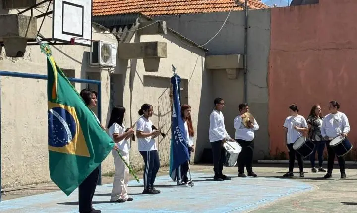 HOMENAGEM: E.E.E.F MARQUES DE SOUZA COMPLETA 85 ANOS