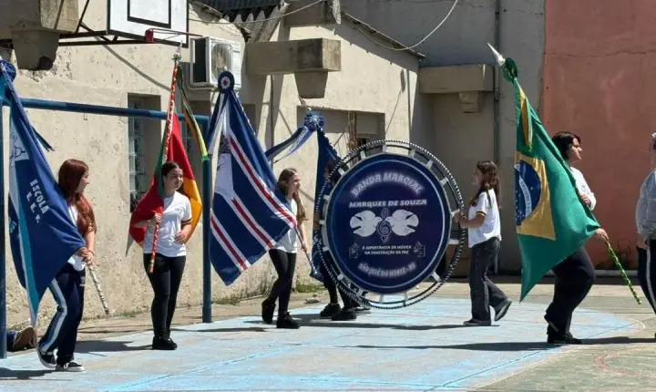 HOMENAGEM: E.E.E.F MARQUES DE SOUZA COMPLETA 85 ANOS
