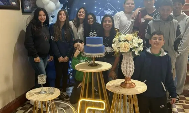 HOMENAGEM: E.E.E.F MARQUES DE SOUZA COMPLETA 85 ANOS