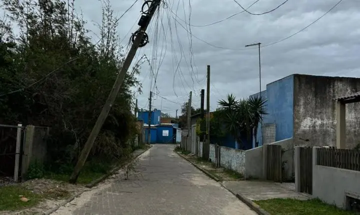 MILHARES DE MORADORES SEGUEM SEM LUZ APÓS TEMPORAL EM SÃO JOSÉ DO NORTE